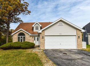 808 Huntley Woods Dr, Crete, IL 60417