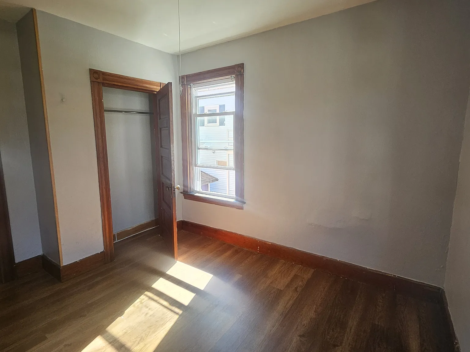 2 bed, 900 sqft, $1,500 — Photo 3
