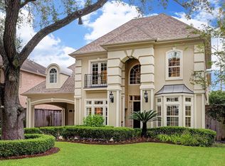 4922 Holly St, Bellaire, TX 77401