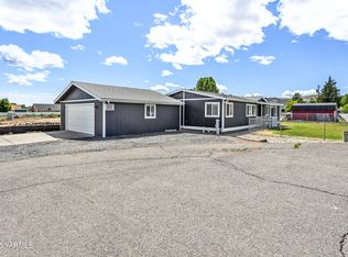 6000 Crestfields Rd, Yakima, WA 98903