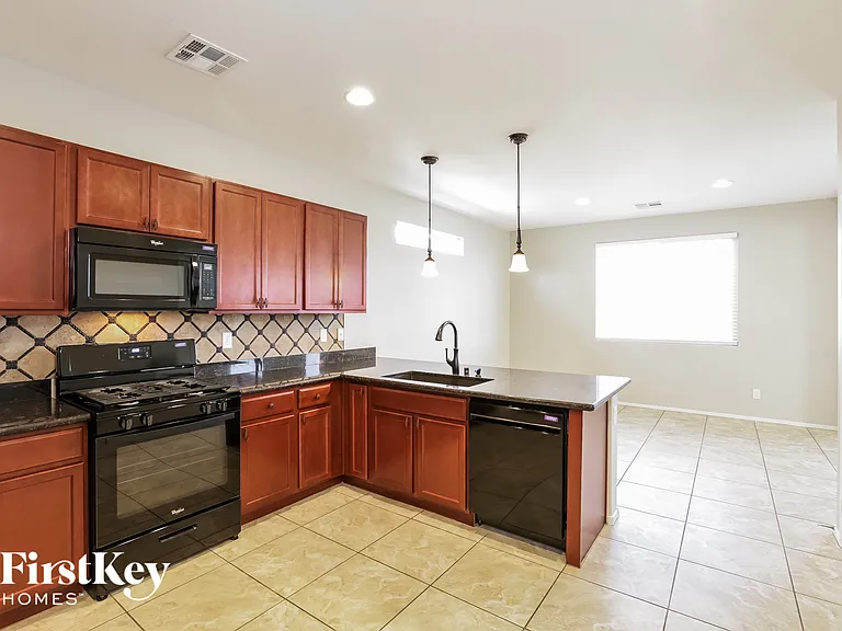 4148 Seclusion Bay Ave — Photo 6