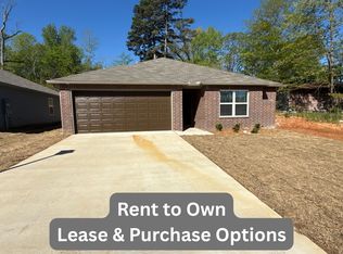759 Gussy Ln, Benton, AR 72019