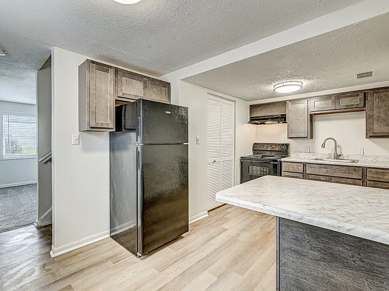 The Row Apartments — Photo 22
