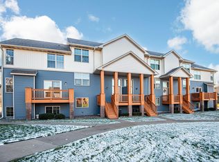 22263 Lilac Way, Forest Lake, MN 55025