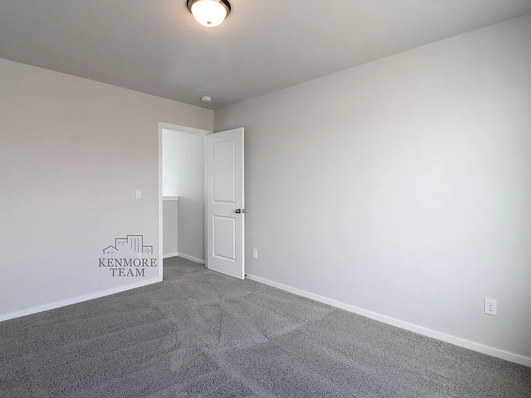 5613 Remington Dr — Photo 6