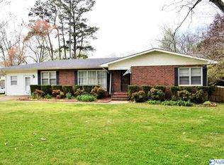 1404 S Madison St, Athens, AL 35611