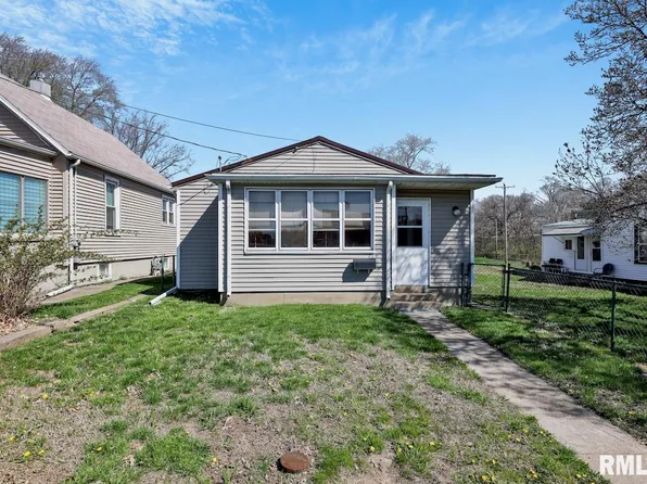 223 Collier Ave, Bartonville, IL 61607