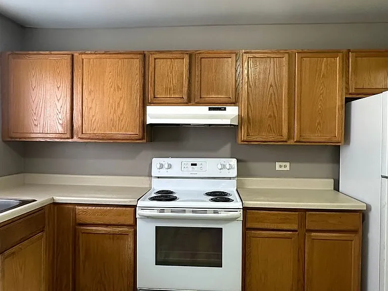 2342 W Nichols Rd — Photo 5