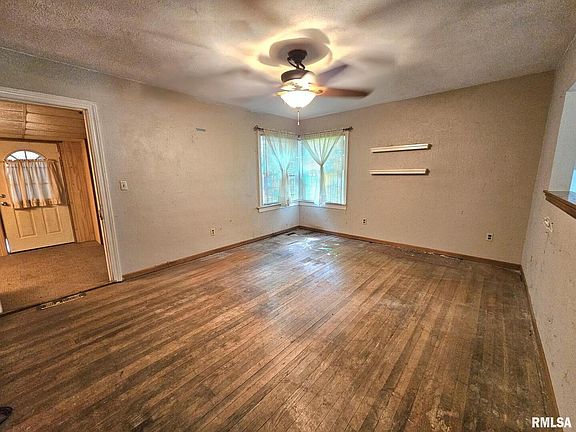 5th image of 534 Island Ave