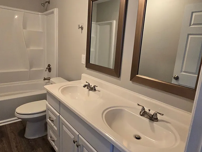 1151 Bentley Ct — Photo 22