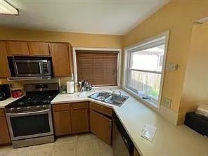 7411 Creekfield Dr — Photo 5