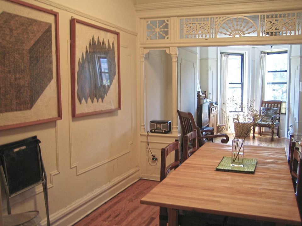 1st image of 715 Carroll St APT 2R