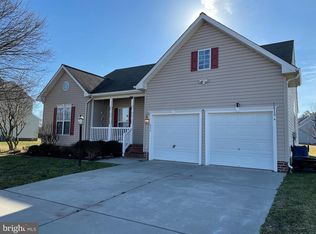 232 Hobbs Hole Ln, Tappahannock, VA 22560