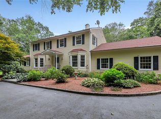 371 Birdsall Dr, Yorktown Heights, NY 10598