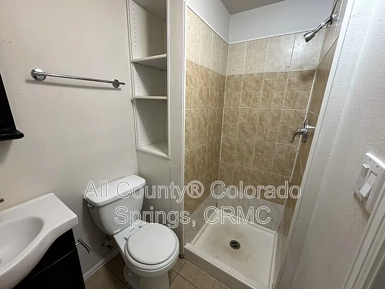 1138 Delaware Dr — Photo 23