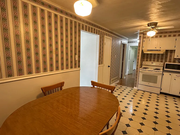 163 Carla Dr — Photo 5
