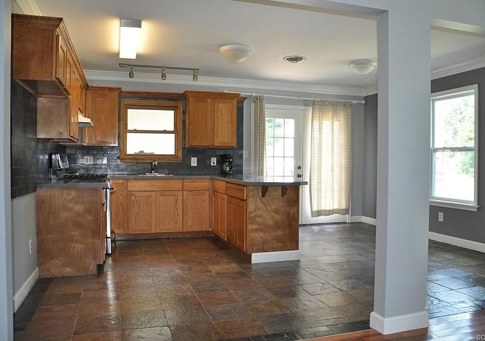 1st image of 17912 Windward Dr
