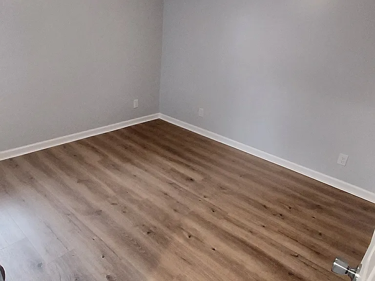 4513 Apache St — Photo 9