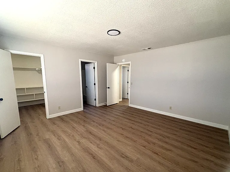 20312 Dean Ct — Photo 18