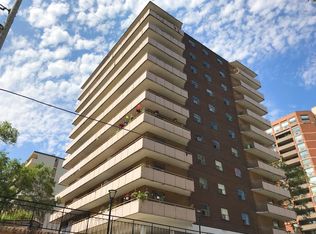 Citadel Manor, Hamilton, ON L8P 1M2