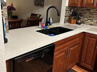 1172 NW 106th Ter #205, Pembroke Pines, FL 33026