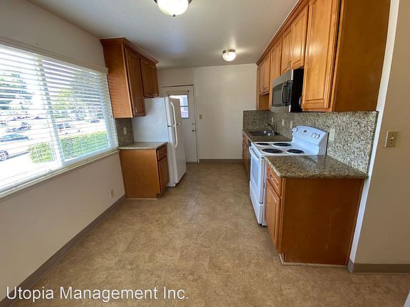 5th image of 10121 Craft Dr APT A