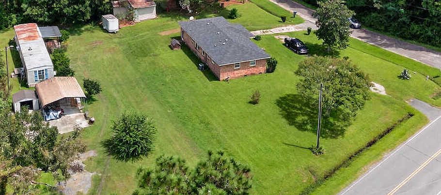 1st image of 3406 Old Pond Rd