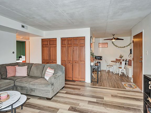 5th image of 7140 166th St APT 201