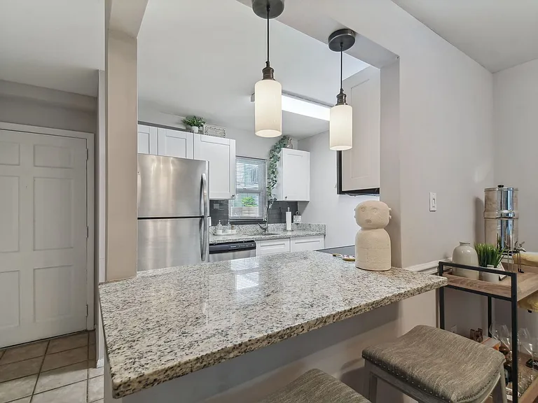 Great Location - SOUTH TAMPA - SOHO / Hyde Park Area — Photo 4