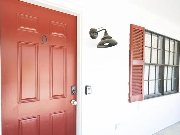 101 Hartness St #D, Starkville, MS 39759
