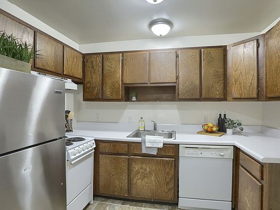3rd image of 700 Salem Rd #680