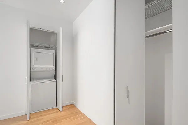 Sold by Compass | media 22