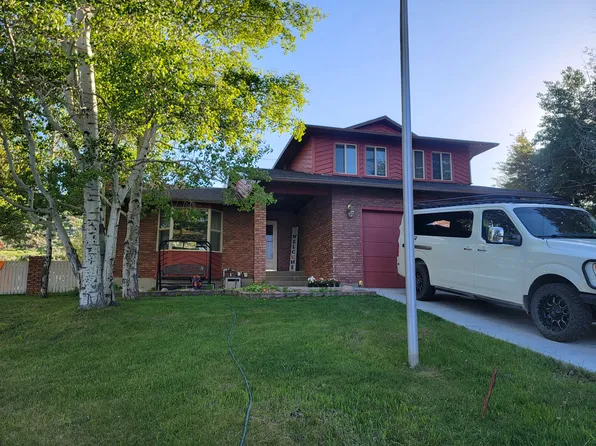 213 Hayden Ave, Evanston, WY 82930