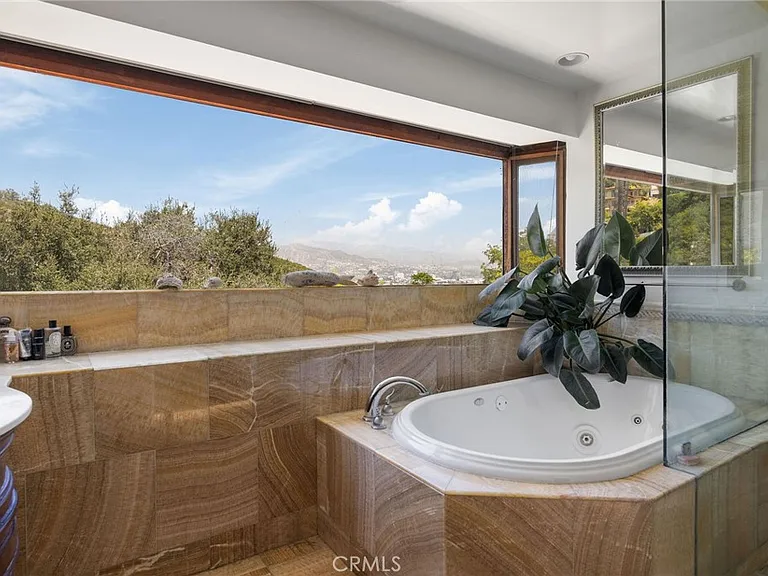 3704 Prestwick Dr — Photo 33