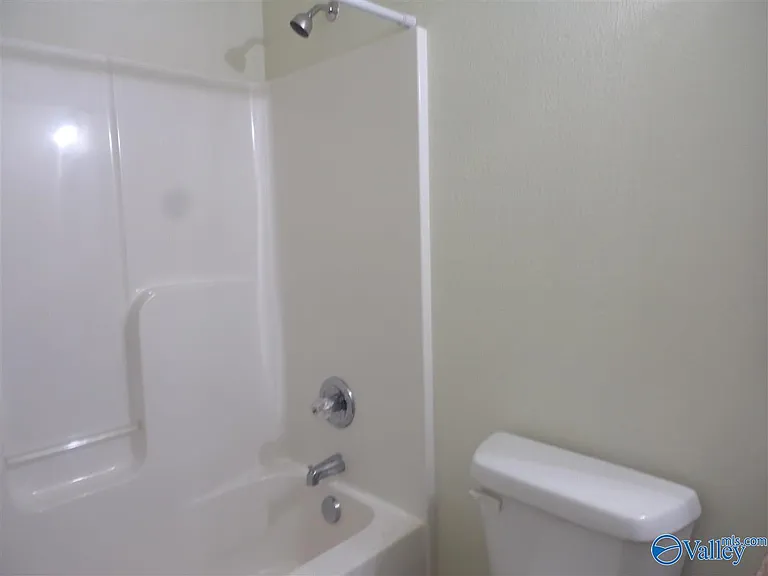 15347 Mill Valley Dr — Photo 8