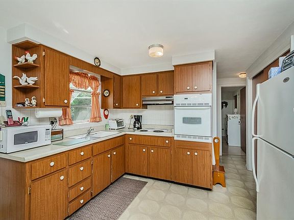 5th image of 2546 Templewood Dr