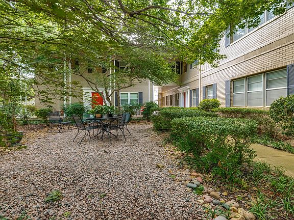 5th image of 6211 Bandera Ave APT D