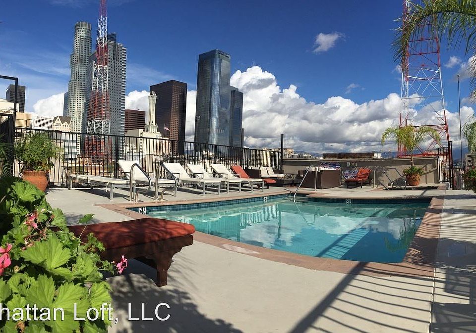 1st image of 215 W 6th St APT 402