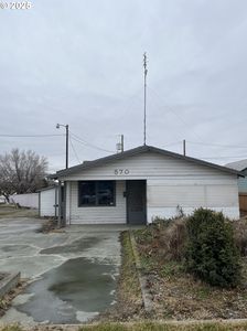 570 E Gladys Ave, Hermiston, OR, 97838