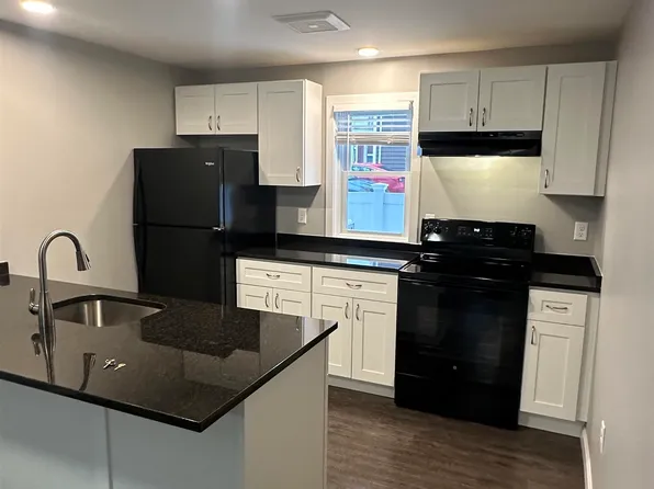 10 Monarch Way #101, Portsmouth, NH 03801