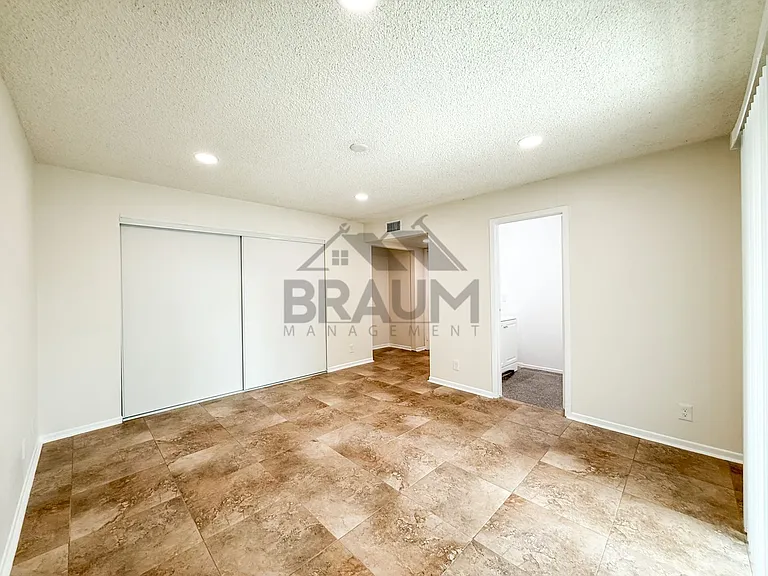 221 Elm Ave — Photo 19