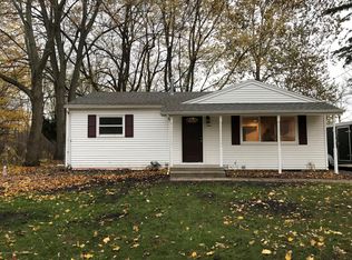 341 N Rogers St, Mason, MI 48854