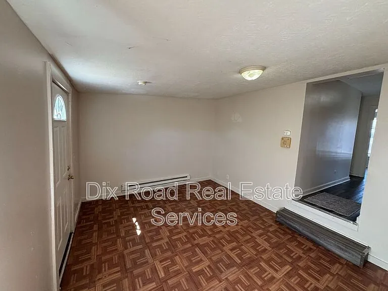 829 Maple Ave #3 — Photo 5