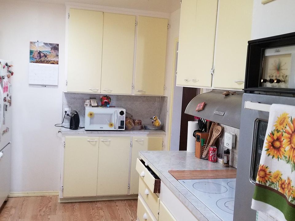 2nd image of 1205 M St