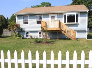 30 Tacoma Ct, Groton, CT 06340