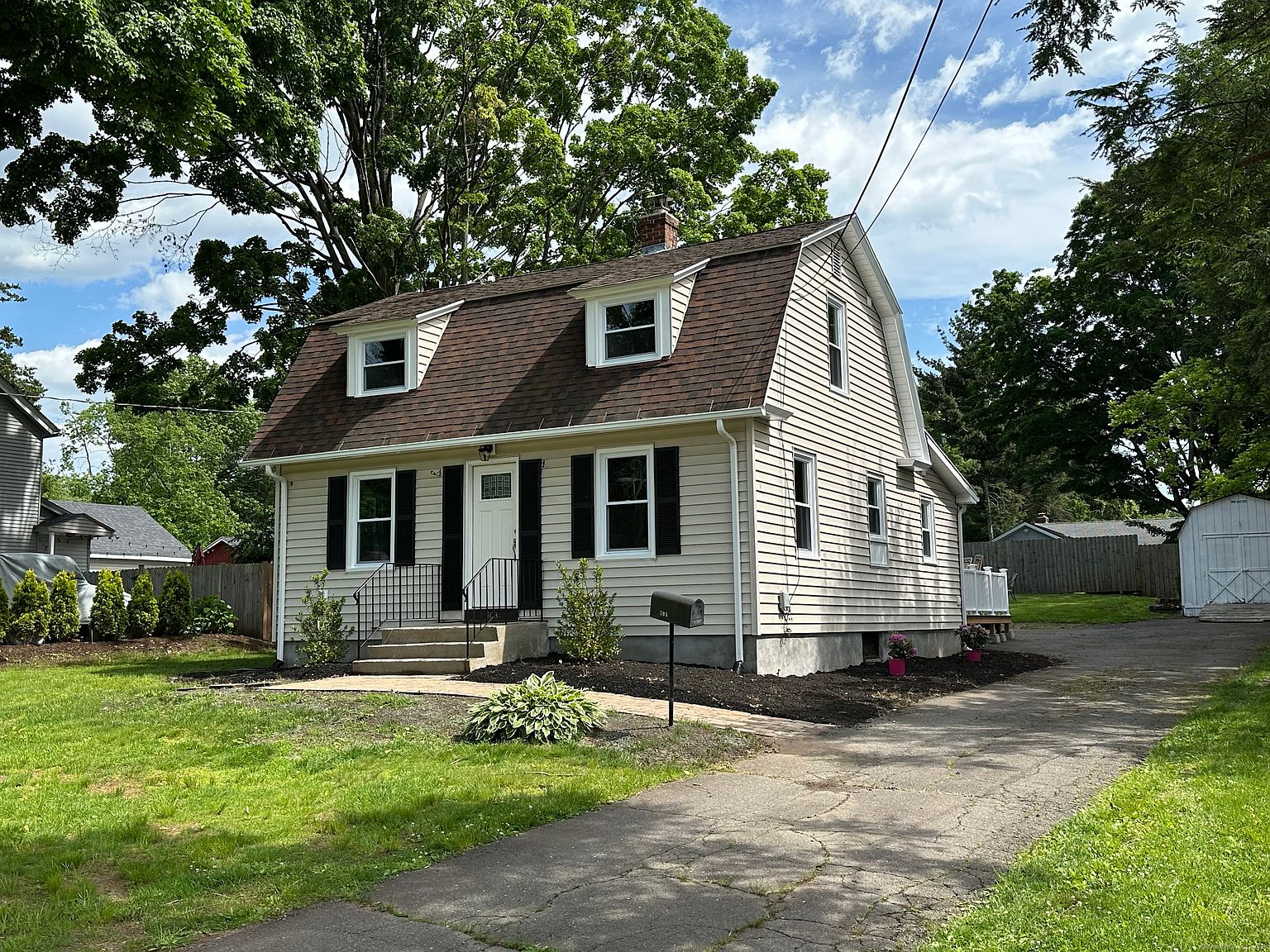 103 E Robbins Ave, Newington, CT 06111 Zillow