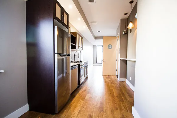 Rented by TheRealEstateCompany.com LLC | media 48