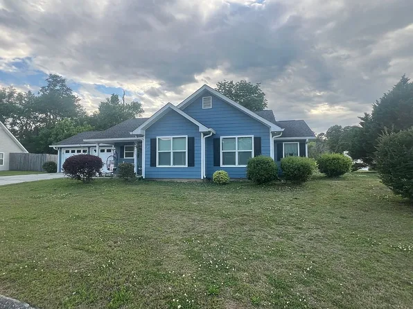 21 Redfern Trl NE, Rome, GA 30165