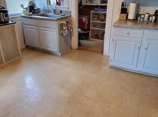 26 Hammer St, Waltham, MA 02453