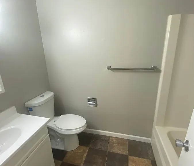 630 N 9th St #19 — Photo 17